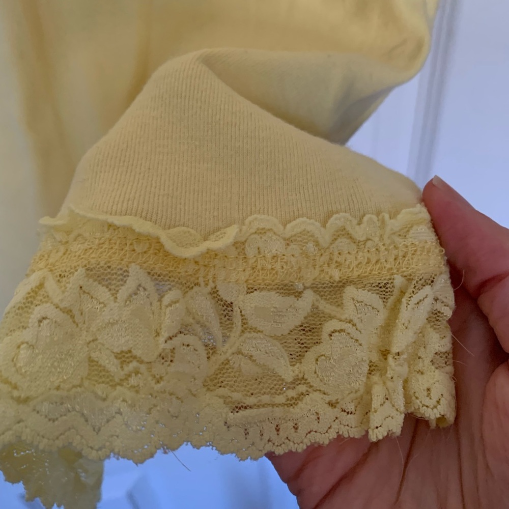 Y2k Eyeshadow Canary Lace Trim Tank View 2